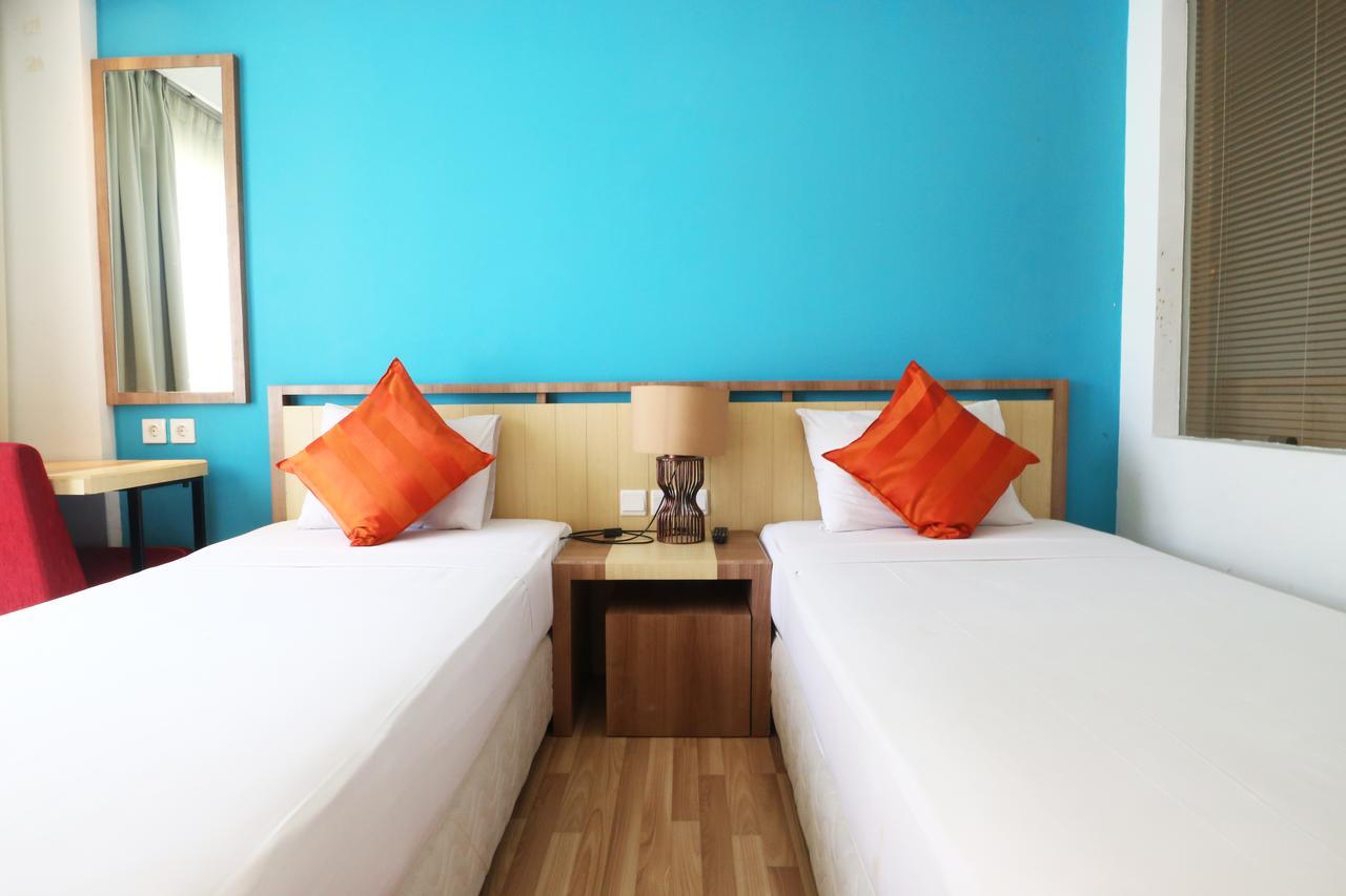 Santosa City Hotel Денпасар Екстериор снимка